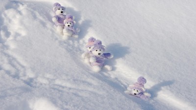 زمستان-برف-عروسک-هنری-هنری و نقاشی